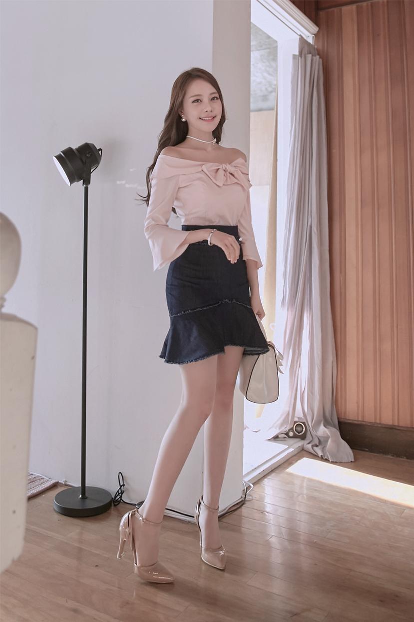 Kim Min Young MQ Clothes Pictures 2