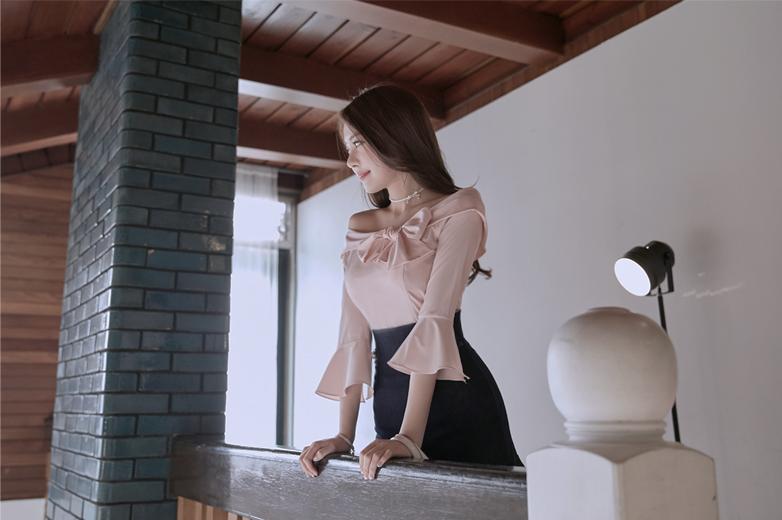 Kim Min Young MQ Clothes Pictures 2