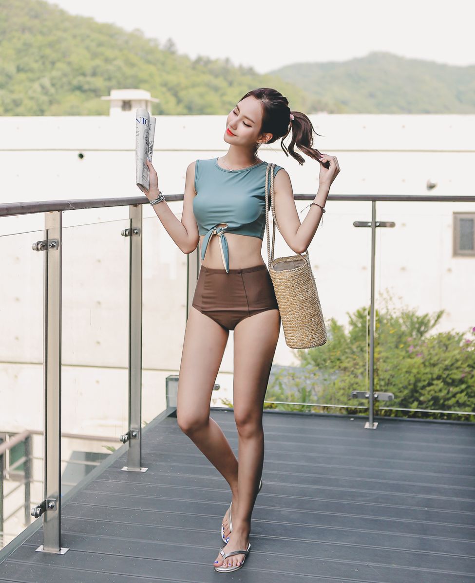 Yeon Ji Eun Maybeach Bikini Series 3