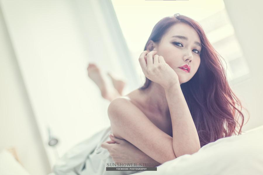Lee Hyo Young Beautiful Legs Picture and Photo