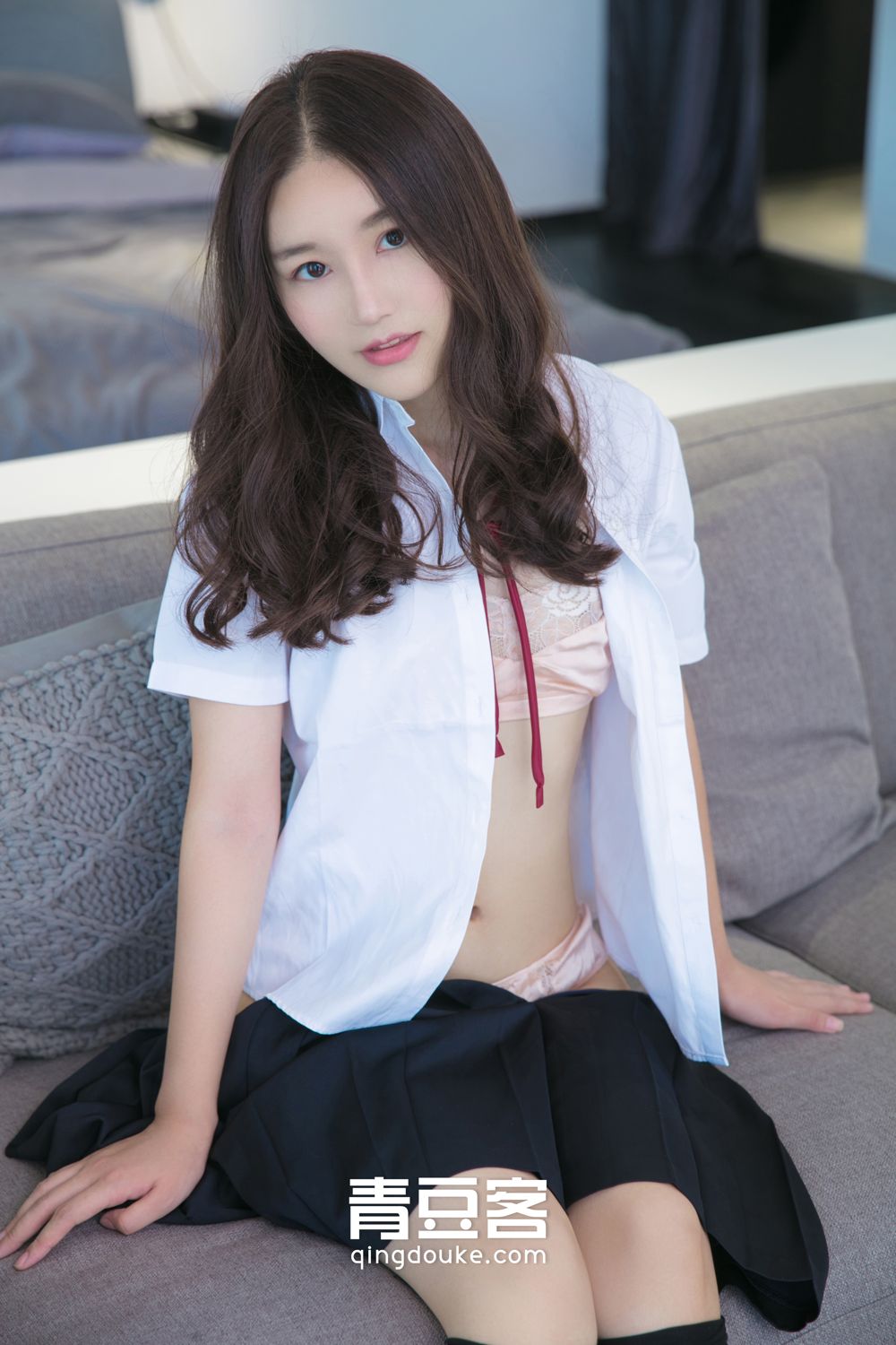 QingDouKe – Pink Underwear Nice Back Wei Niu Niu