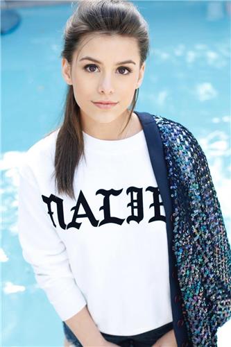Madisyn Shipman Cute Picture and Photo