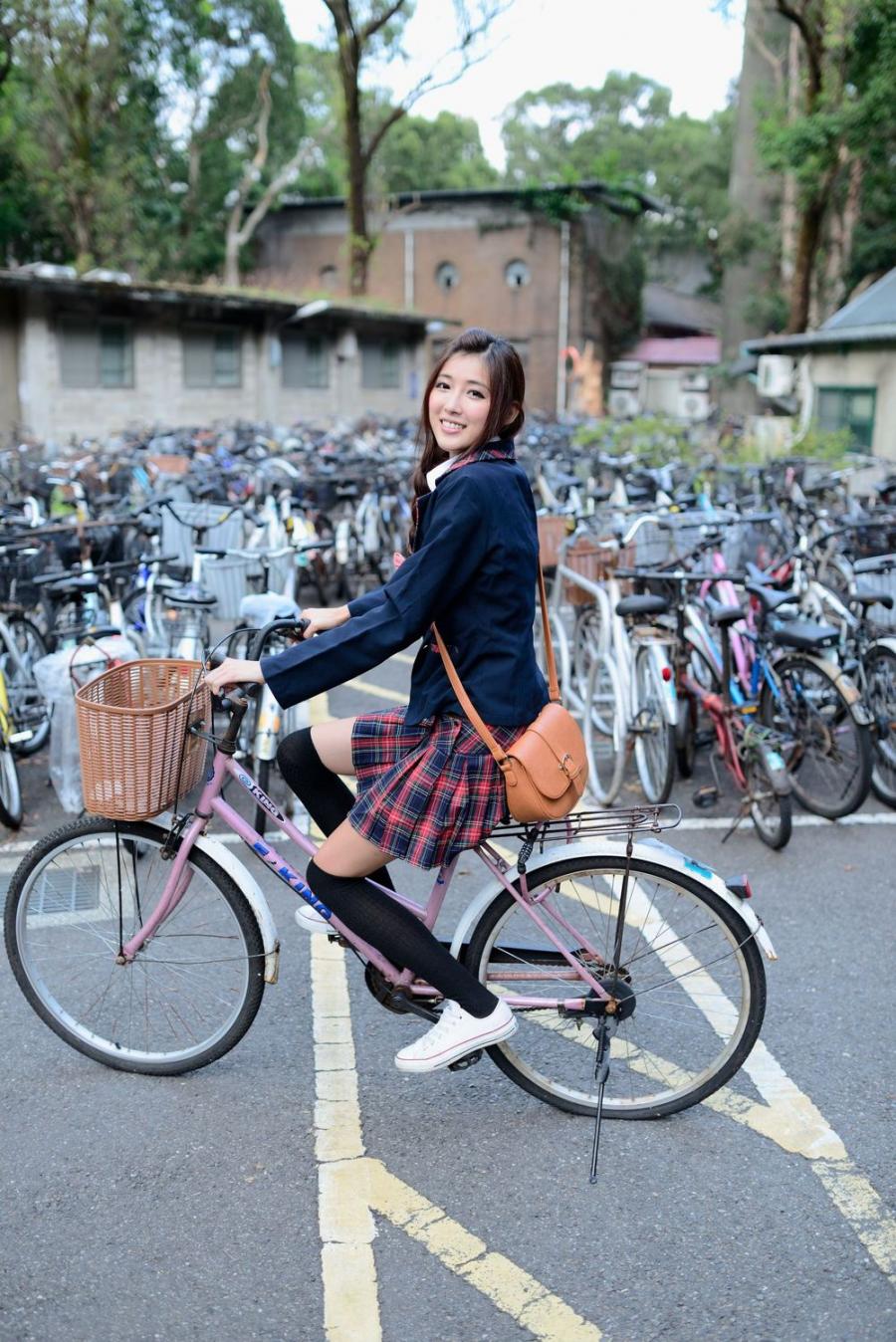 Liao Ting Lian Sexy Asian Student on the way to School