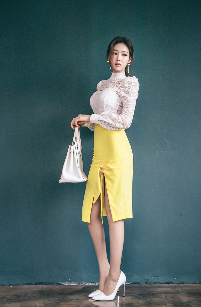Park Jung Yoon Beautiful Legs Temperament Picture and Photo