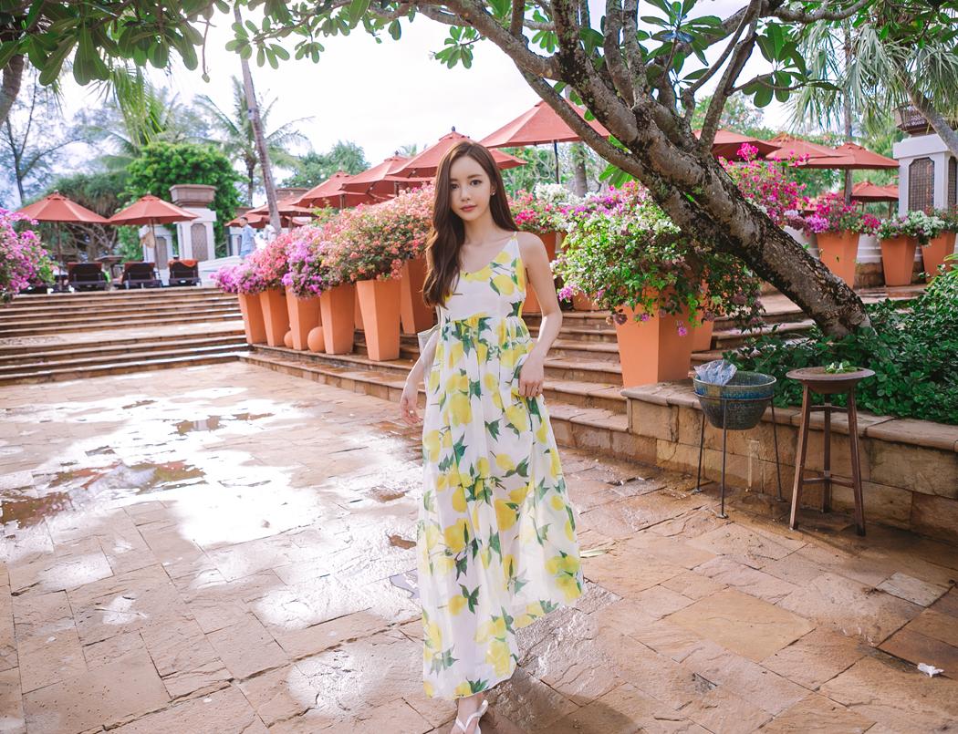 Son Yoon Joo 2017 Phuket Island Skirt Picture Series 7