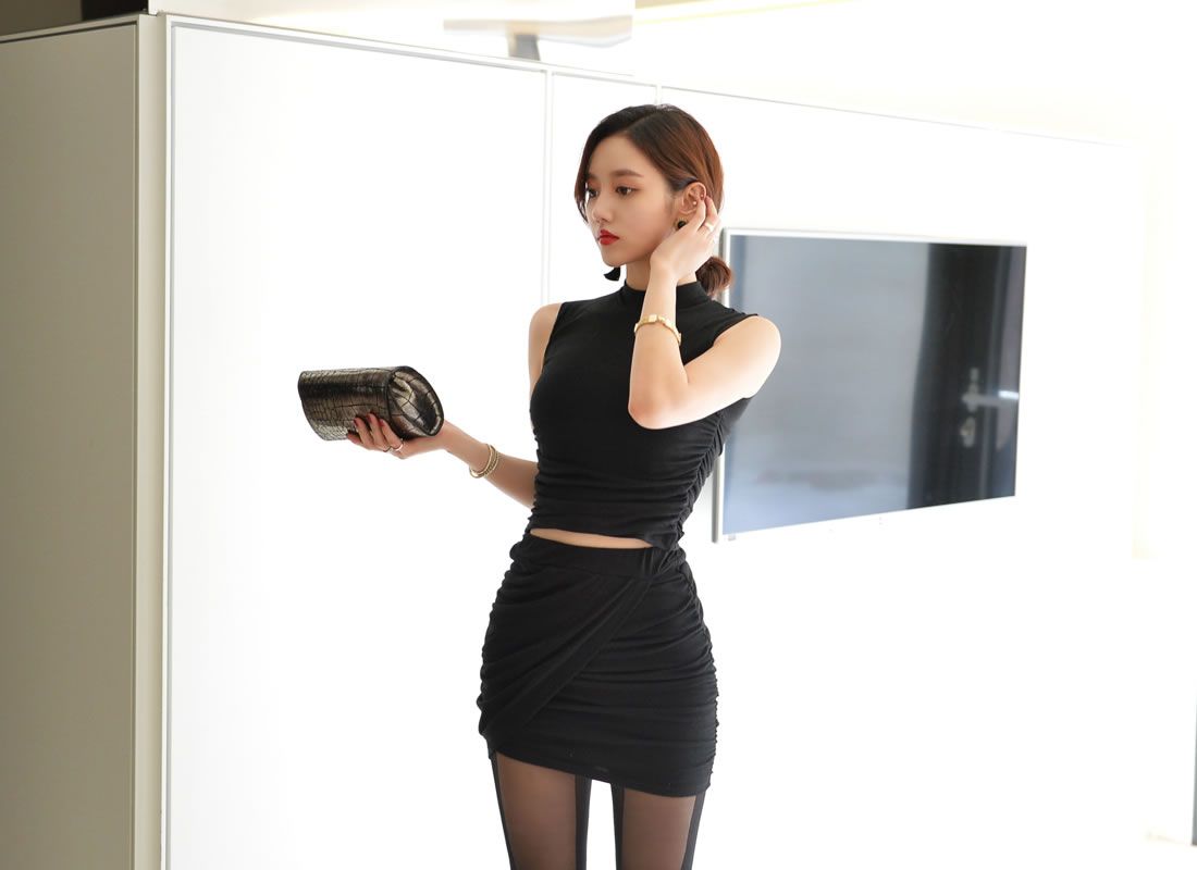 Son Yoon Joo Beautiful Legs Temperament Pure Picture and Photo