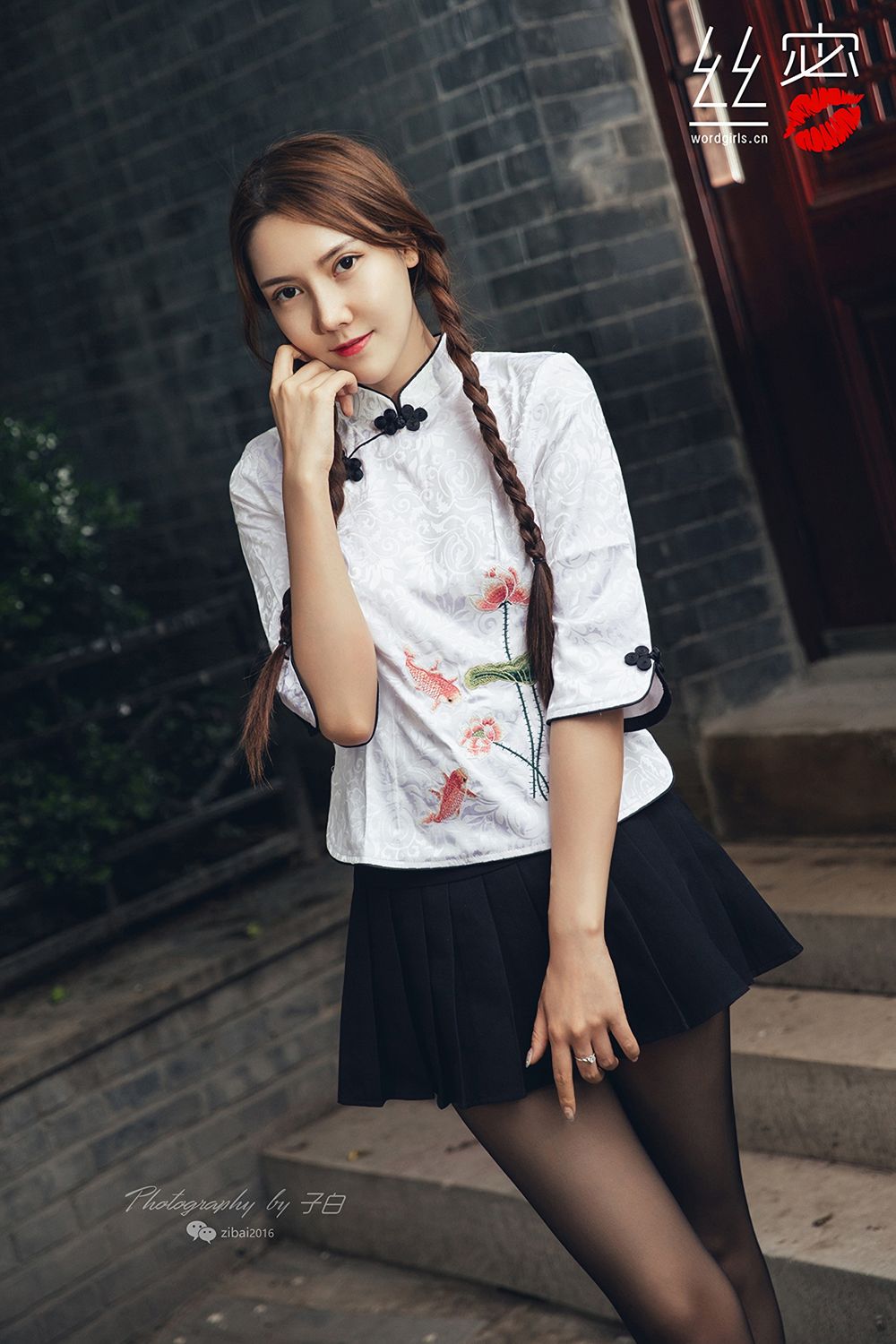 [TouTiao Girls] The black silk chick in the alley