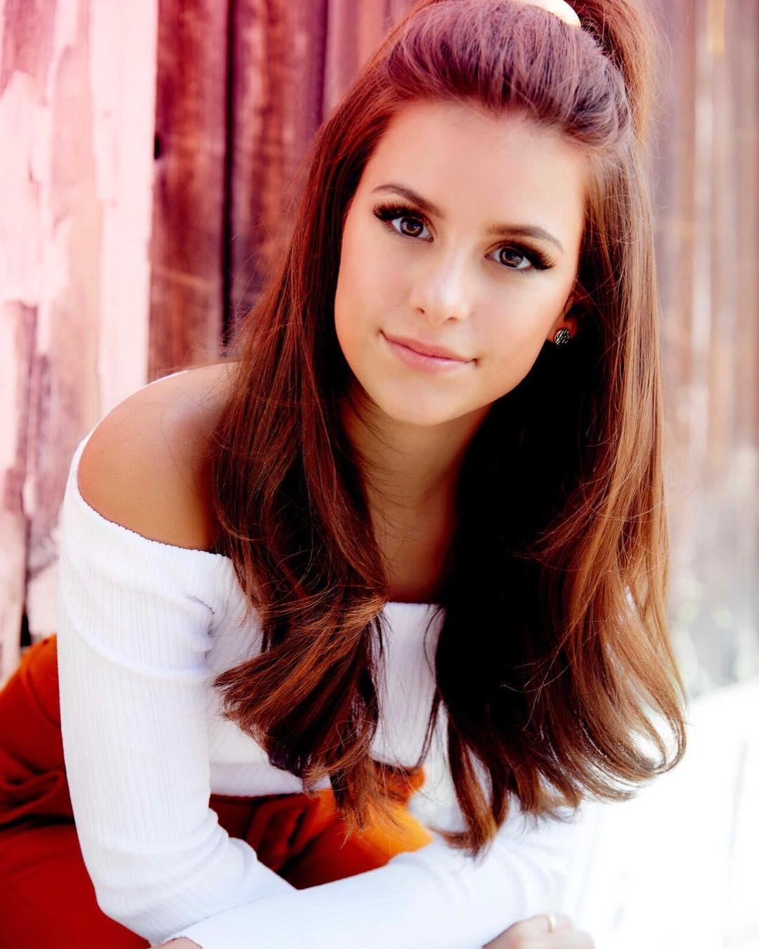 Madisyn Shipman Cute Picture and Photo