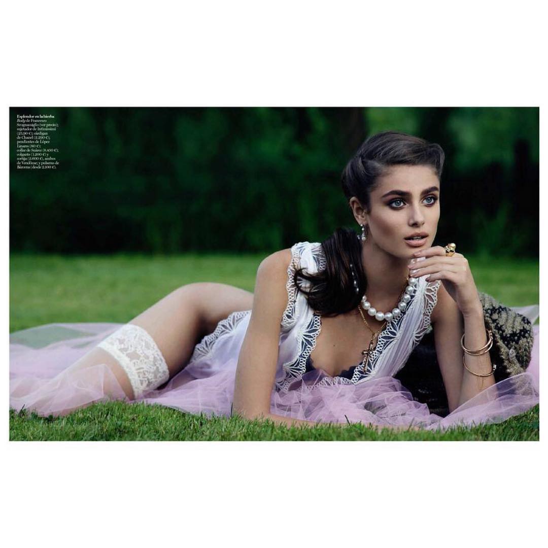 Taylor Marie Hill Sexy Hot Picture and Photo