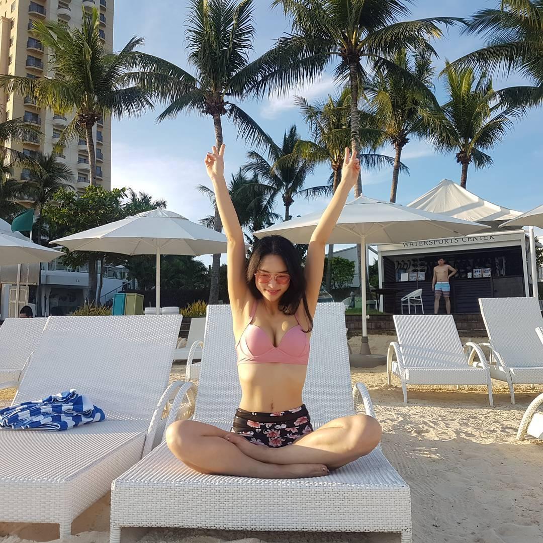 Lee Chea Ha Bikini Lovely Picture and Photo