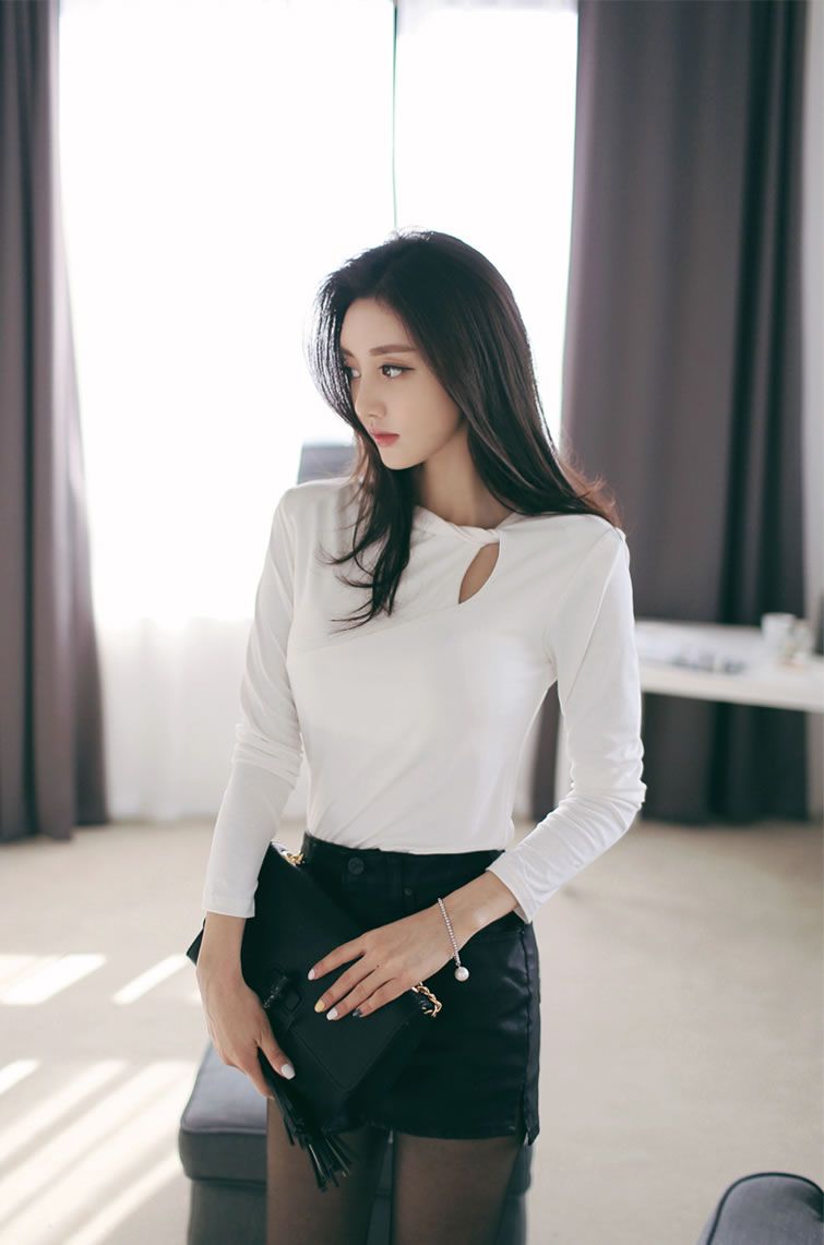 Son Yoon Joo 2016 Temperament Picture and Photo