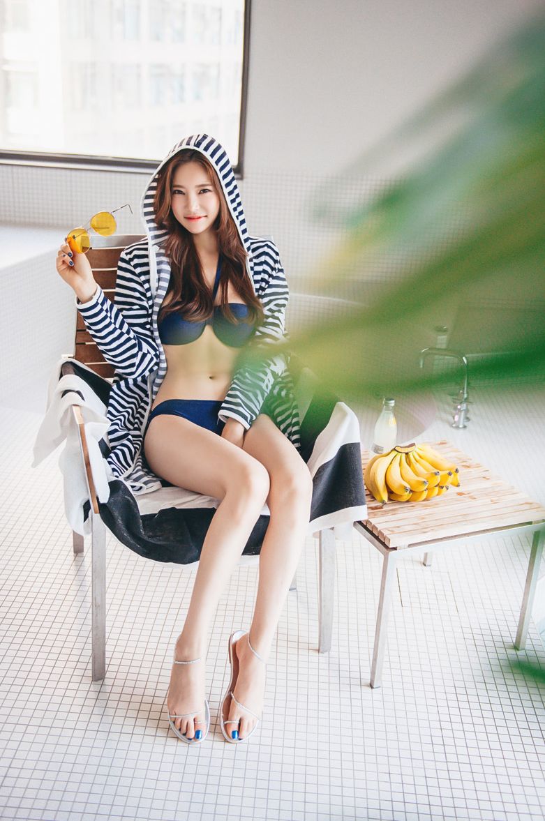 Park Jung Yoon 2016 Bikini and Swimwear Pictures 4