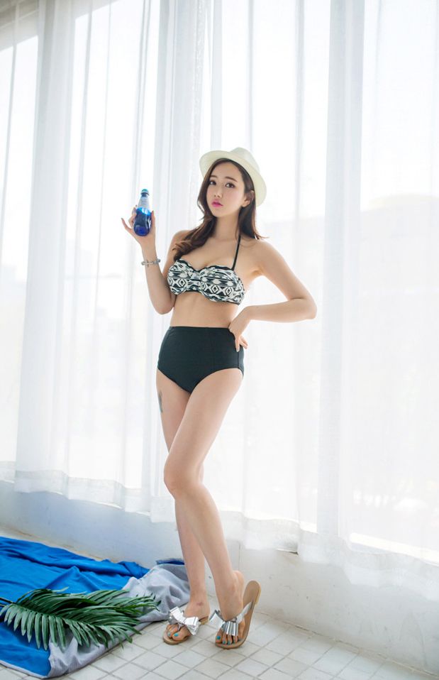 Lee Yeon Jeong 2017 MayBeach Bikini Pictures Series 8