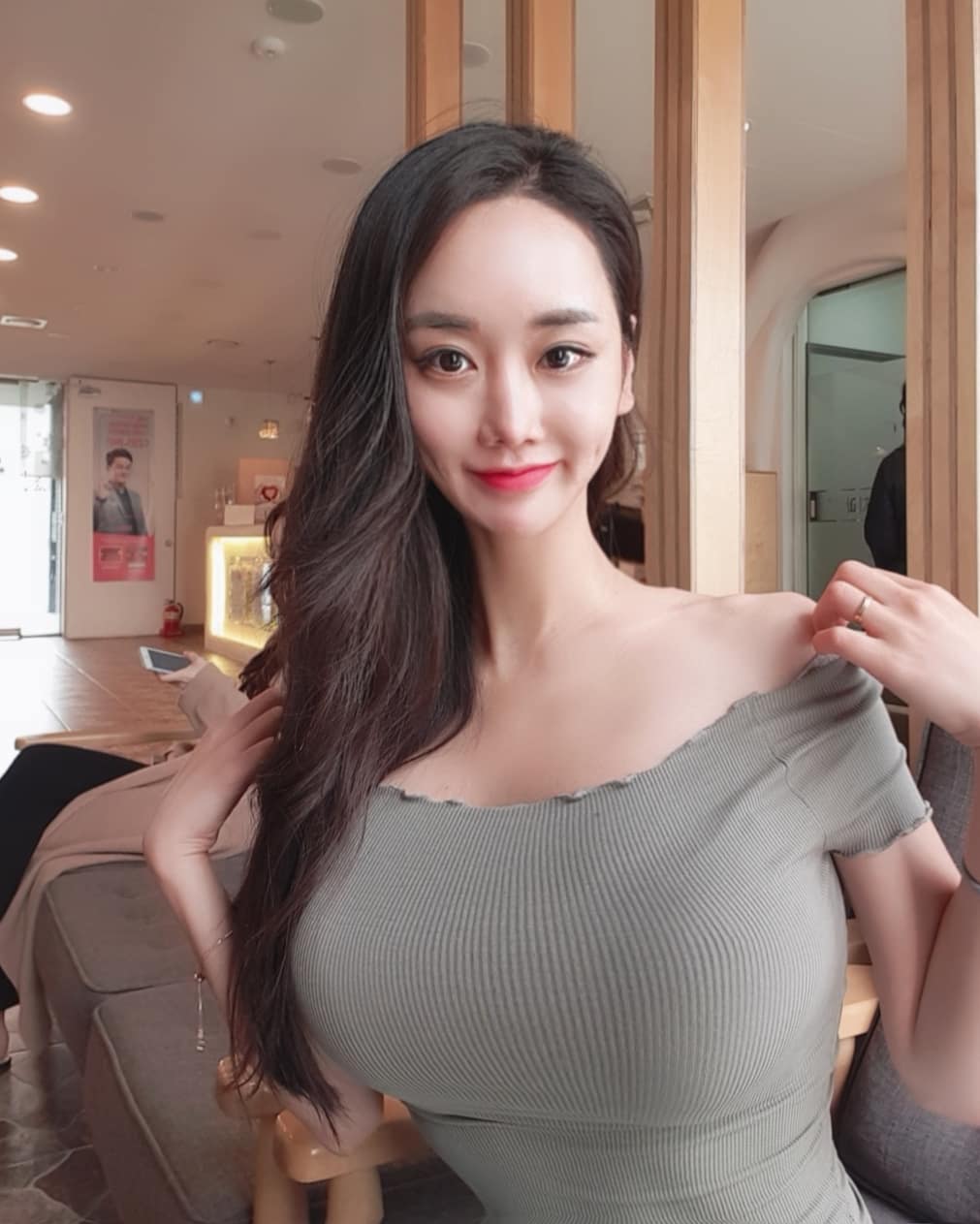 Korean Sweety Girl Candy.Seul Huge Boobs and Tits Pictures